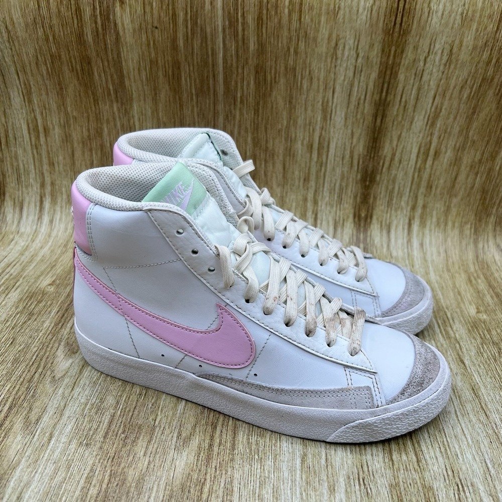 Nike Blazer Mid 77 Women's Size 7.5 White Pink High Top Sneakers DA4086-106 - Picture 1 of 10